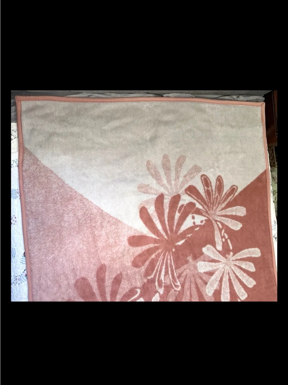 Mora Vtg Reversible Acrylic Throw Blanket Pink Gray Abstract Flowers 80